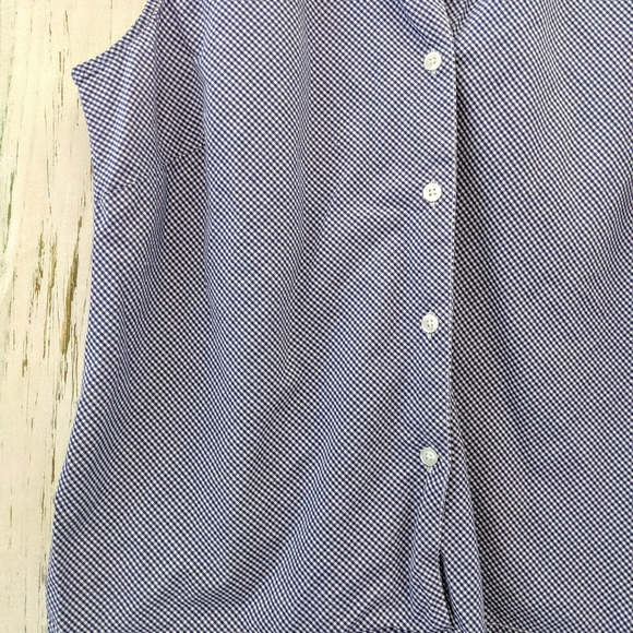 3/$20 Vintage Sonoma Gingham Collar Button Up Top - Picture 3 of 6